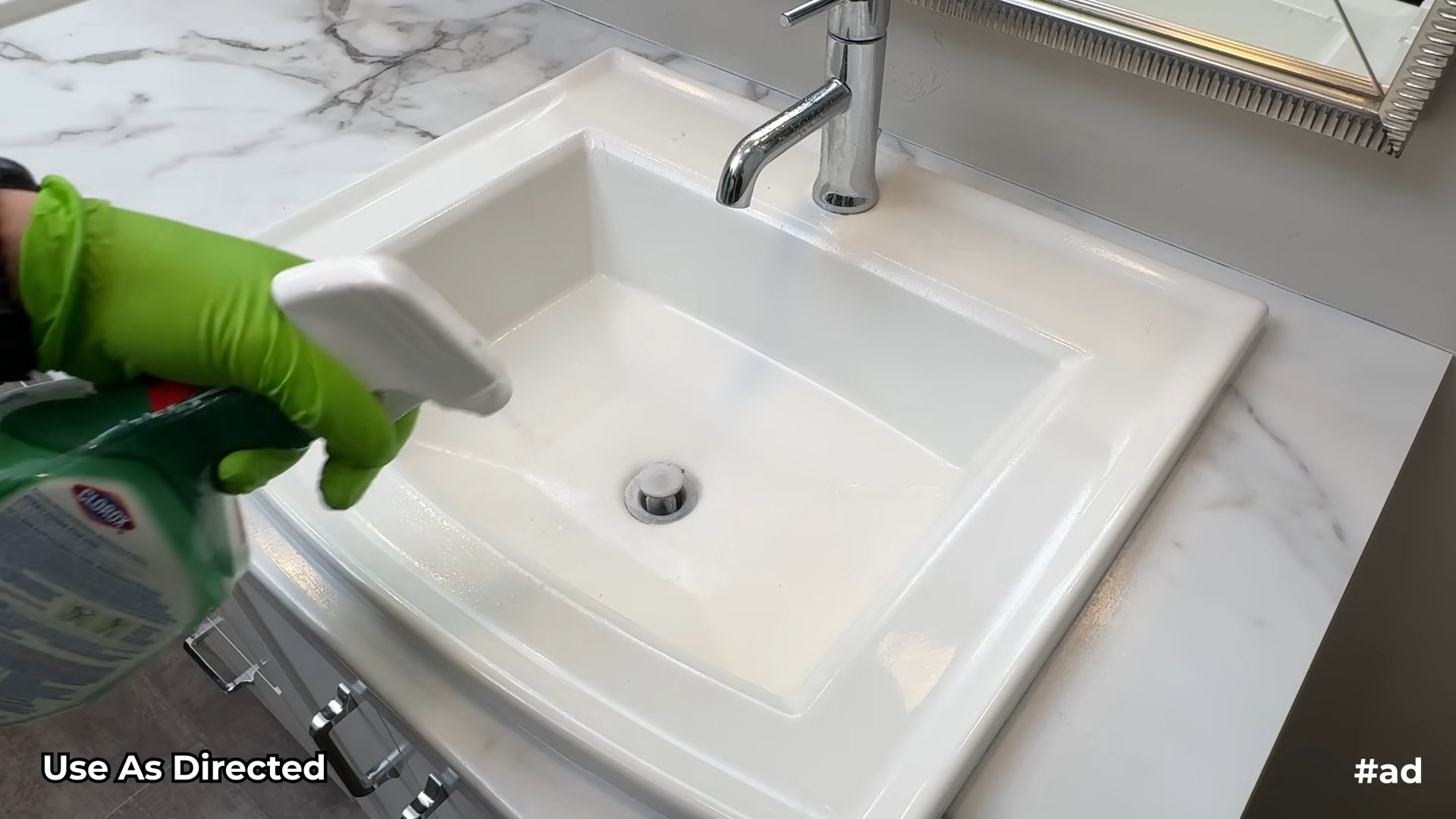 Fast bathroom cleaning tips