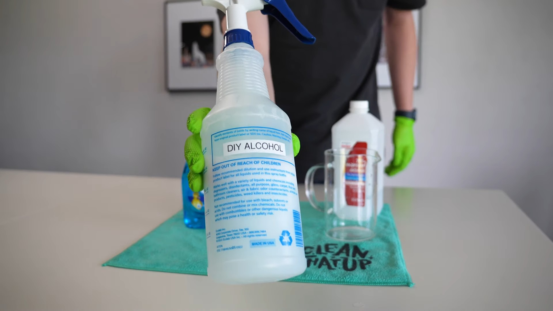 Alcohol cleaning solutions